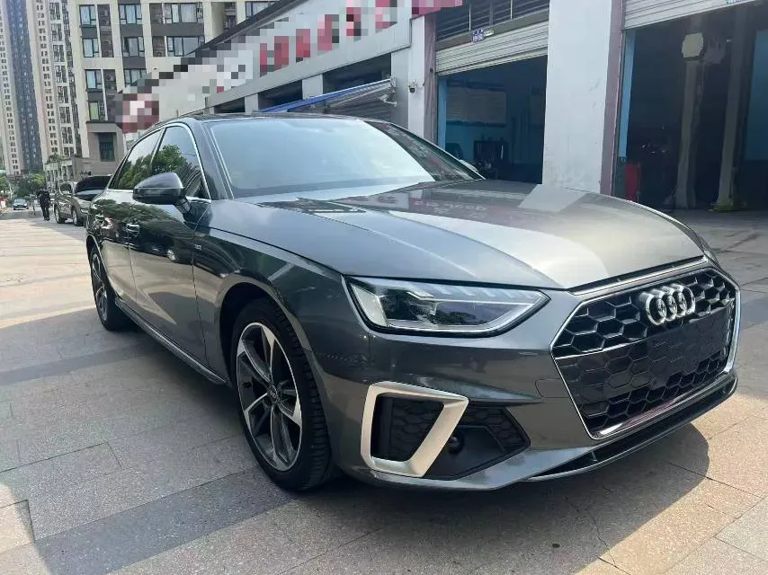 2022 Audi A4L 2.0T 190HP L4 7DCT,autocango,china used car exporter,china ev exporter,chinese used car exporter,chinese used ev exporter