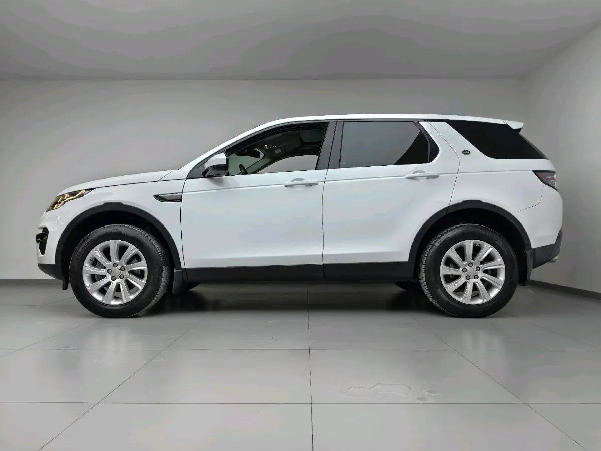 2018 Land Rover Discovery Sport 2.0T 241HP L4 9AT,autocango,china used car exporter,china ev exporter,chinese used car exporter,chinese used ev exporter
