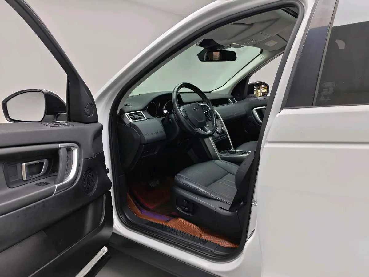 2018 Land Rover Discovery Sport 2.0T 241HP L4 9AT,autocango,china used car exporter,china ev exporter,chinese used car exporter,chinese used ev exporter