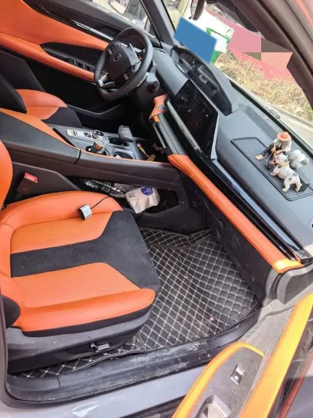 2023 ChangAn UNI-V 2.0T 233HP L4 8AT,autocango,china used car exporter,china ev exporter,chinese used car exporter,chinese used ev exporter