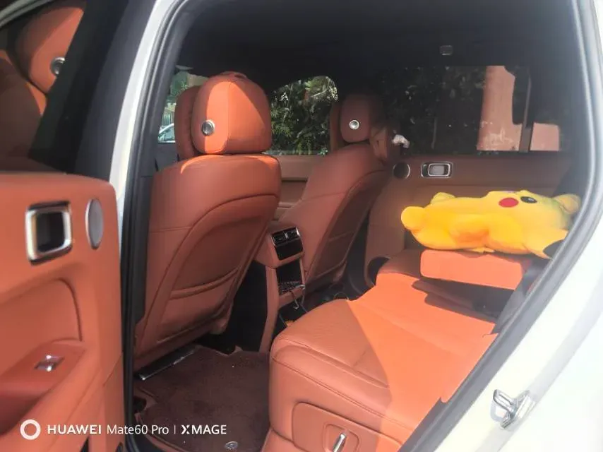 2024 Li L6 Range Extended 154HP L4 REEV 36.8KWH,autocango,china used car exporter,china ev exporter,chinese used car exporter,chinese used ev exporter