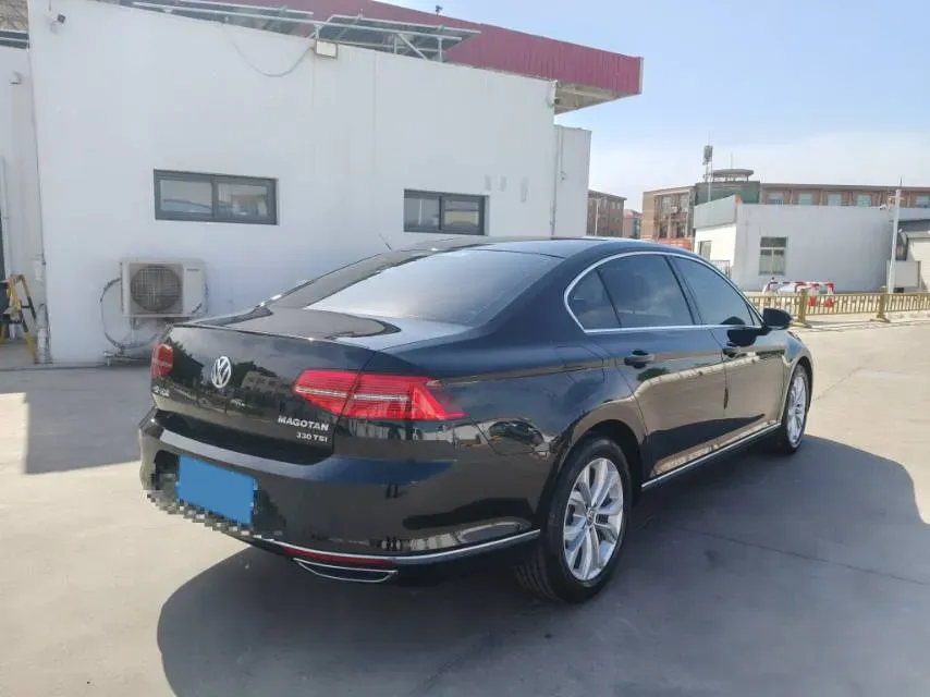 2018 Volkswagen Magotan 1.8T 180HP L4 7DCT,autocango,china used car exporter,china ev exporter,chinese used car exporter,chinese used ev exporter