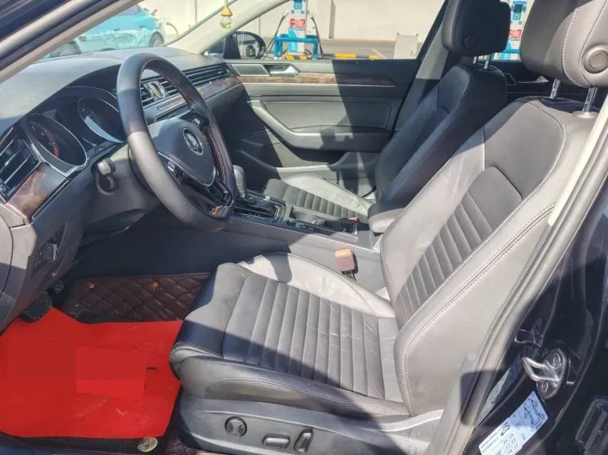 2018 Volkswagen Magotan 1.8T 180HP L4 7DCT,autocango,china used car exporter,china ev exporter,chinese used car exporter,chinese used ev exporter