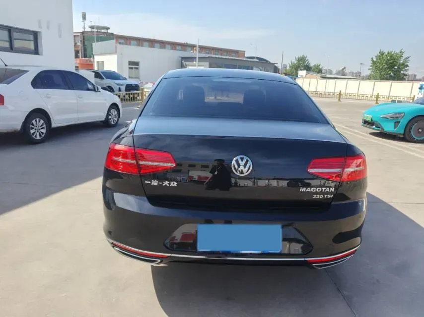 2018 Volkswagen Magotan 1.8T 180HP L4 7DCT,autocango,china used car exporter,china ev exporter,chinese used car exporter,chinese used ev exporter