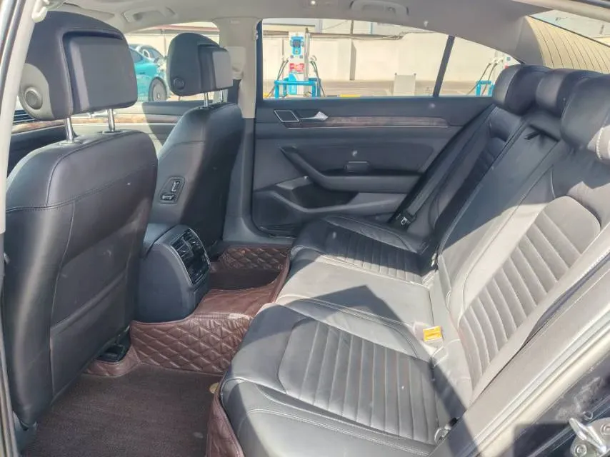 2018 Volkswagen Magotan 1.8T 180HP L4 7DCT,autocango,china used car exporter,china ev exporter,chinese used car exporter,chinese used ev exporter