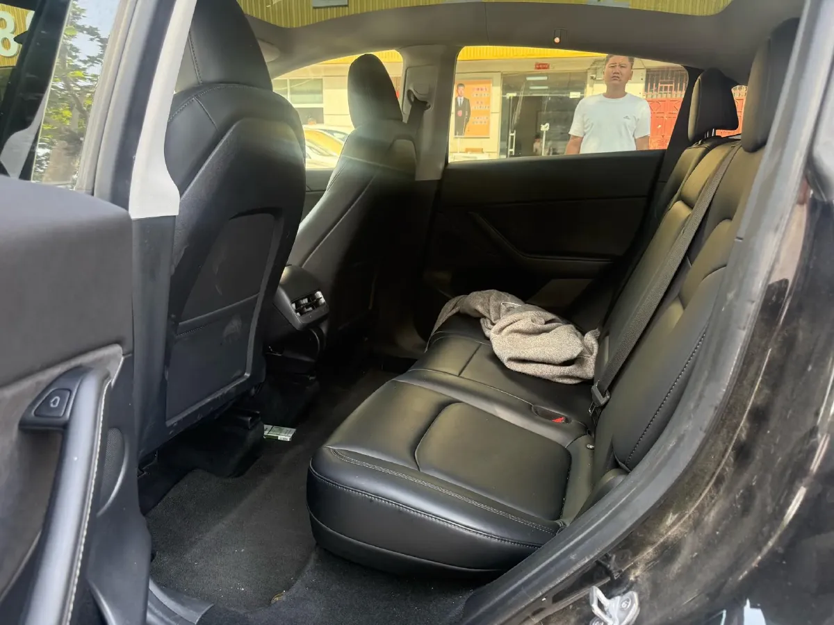2022 Tesla Model Y BEV 60KWH,autocango,china used car exporter,china ev exporter,chinese used car exporter,chinese used ev exporter