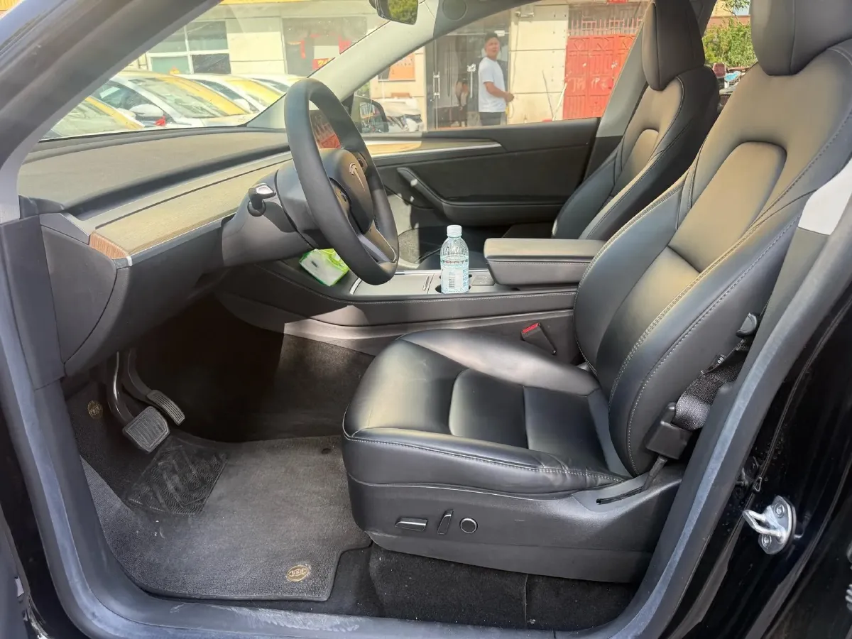 2022 Tesla Model Y BEV 60KWH,autocango,china used car exporter,china ev exporter,chinese used car exporter,chinese used ev exporter