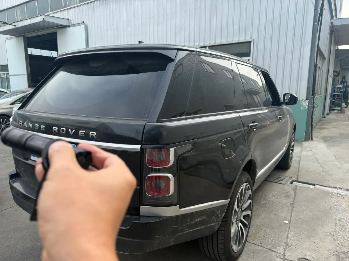 2020 Land Rover Range Rover 3.0T 400HP L6 8AT,autocango,china used car exporter,china ev exporter,chinese used car exporter,chinese used ev exporter