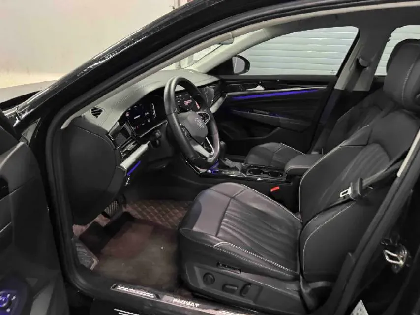 2023 Volkswagen Passat 2.0T 186HP L4 7DCT,autocango,china used car exporter,china ev exporter,chinese used car exporter,chinese used ev exporter