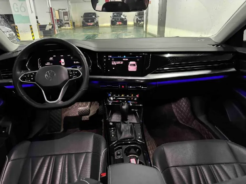 2023 Volkswagen Passat 2.0T 186HP L4 7DCT,autocango,china used car exporter,china ev exporter,chinese used car exporter,chinese used ev exporter