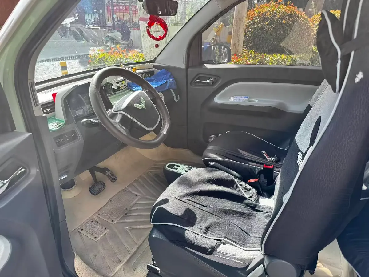 2021 WuLing HongGuang MINI EV BEV 9.3KWH,autocango,china used car exporter,china ev exporter,chinese used car exporter,chinese used ev exporter