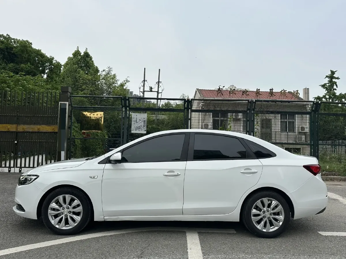 2020 Buick Encore 1.0T 125HP L3 6AT,autocango,china used car exporter,china ev exporter,chinese used car exporter,chinese used ev exporter