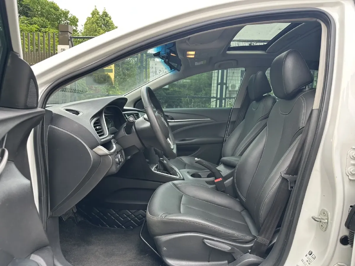 2020 Buick Encore 1.0T 125HP L3 6AT,autocango,china used car exporter,china ev exporter,chinese used car exporter,chinese used ev exporter