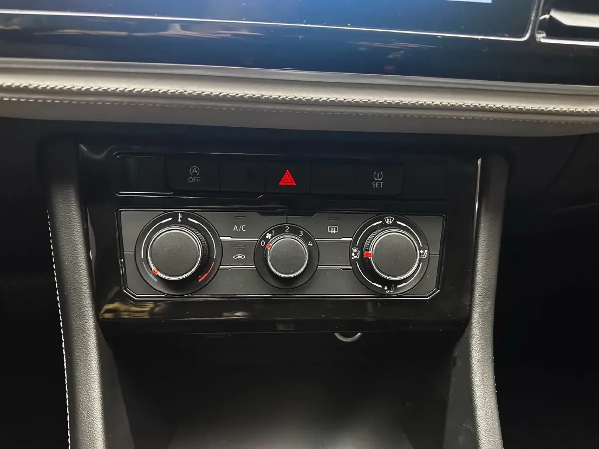 2023 Jetta VS5 1.4T 150HP L4 6AT,autocango,china used car exporter,china ev exporter,chinese used car exporter,chinese used ev exporter