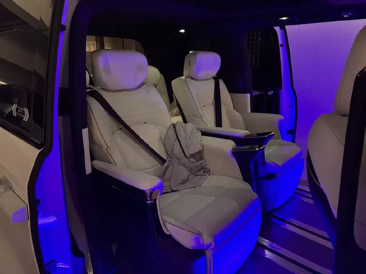 2023 GAC Trumpchi M8 2.0T 190HP L4 E-CVT Hybrid,autocango,china used car exporter,china ev exporter,chinese used car exporter,chinese used ev exporter