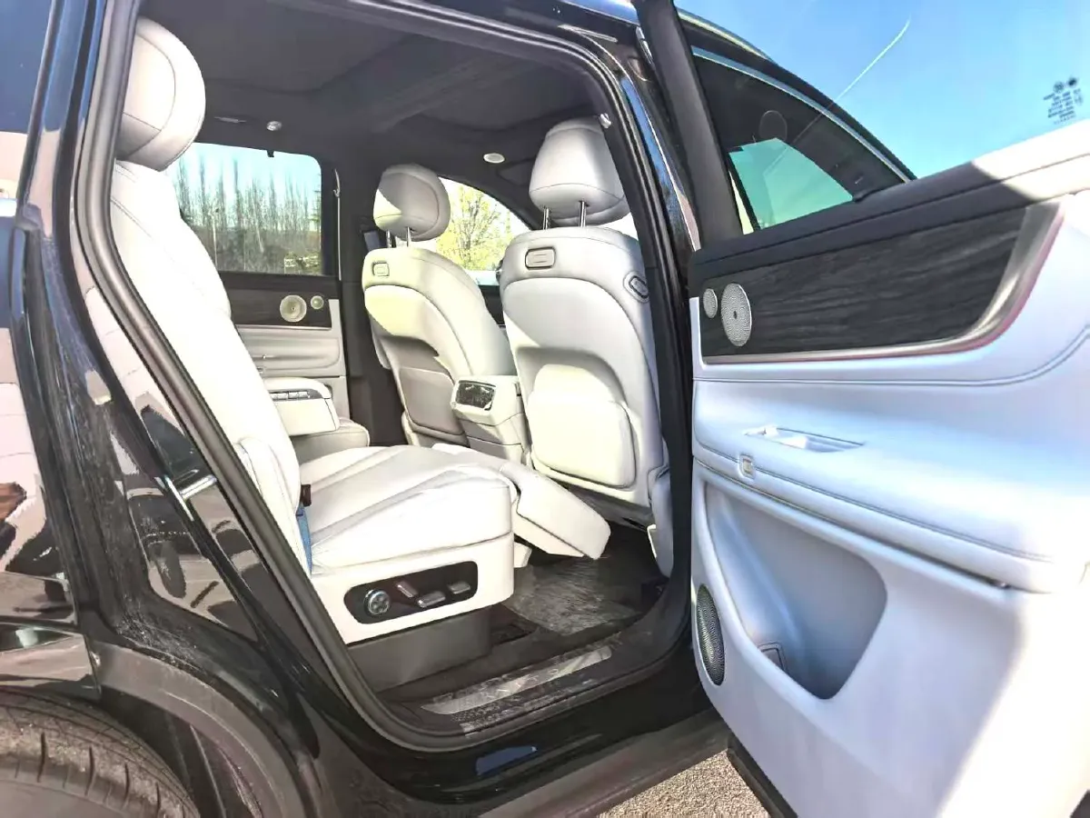 2024 AITO AITO M9 1.5T 152HP L4 REEV 42KWH,autocango,china used car exporter,china ev exporter,chinese used car exporter,chinese used ev exporter