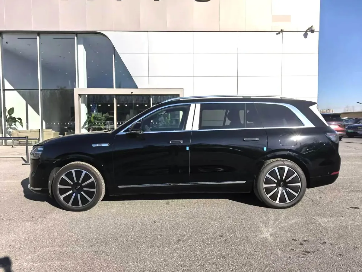 2024 AITO AITO M9 1.5T 152HP L4 REEV 42KWH,autocango,china used car exporter,china ev exporter,chinese used car exporter,chinese used ev exporter