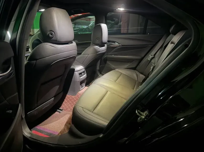 2022 Cadillac CT4 2.0T 237HP L4 8AT,autocango,china used car exporter,china ev exporter,chinese used car exporter,chinese used ev exporter