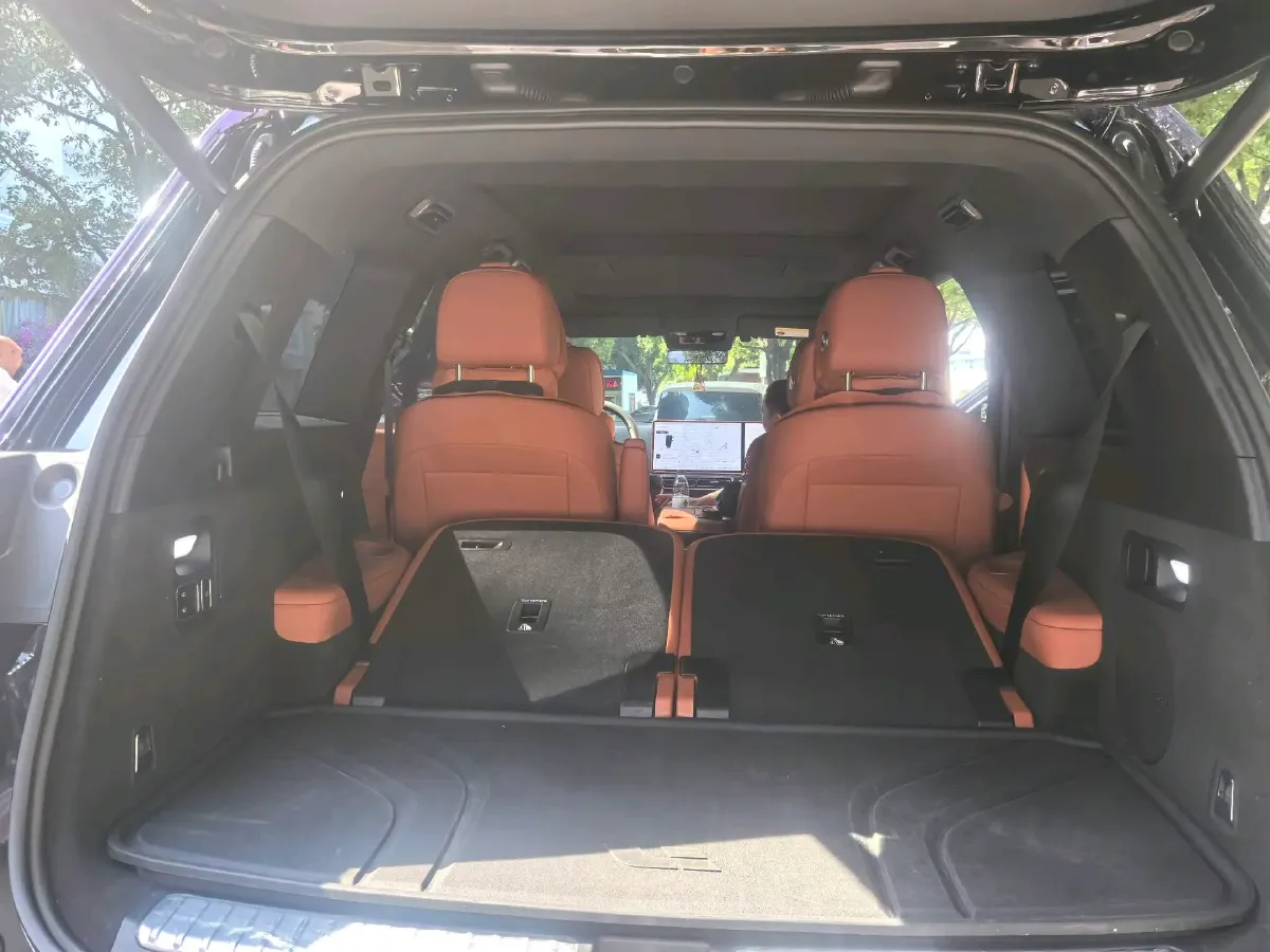 2025 Li L9 Range Extended 154HP REEV,autocango,china used car exporter,china ev exporter,chinese used car exporter,chinese used ev exporter