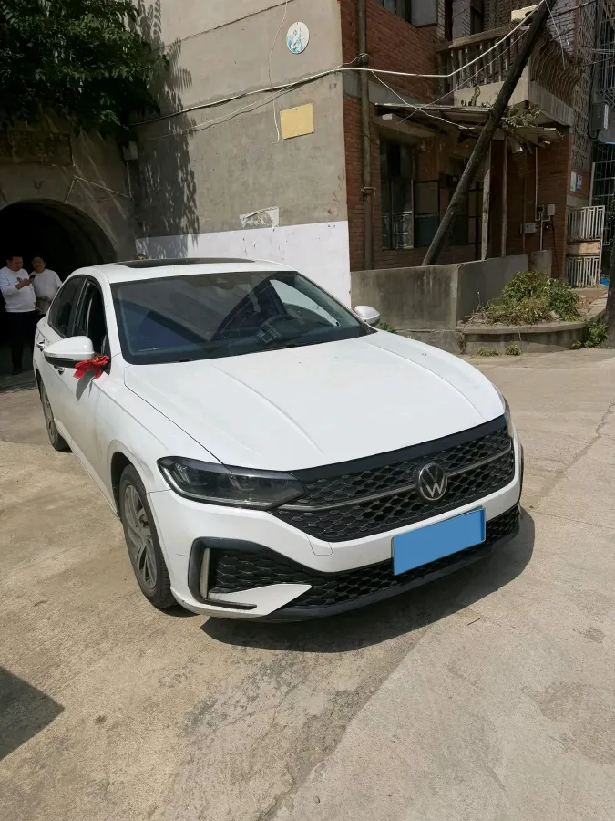 2023 Volkswagen Lavida 1.5L 110HP L4 6AT,autocango,china used car exporter,china ev exporter,chinese used car exporter,chinese used ev exporter