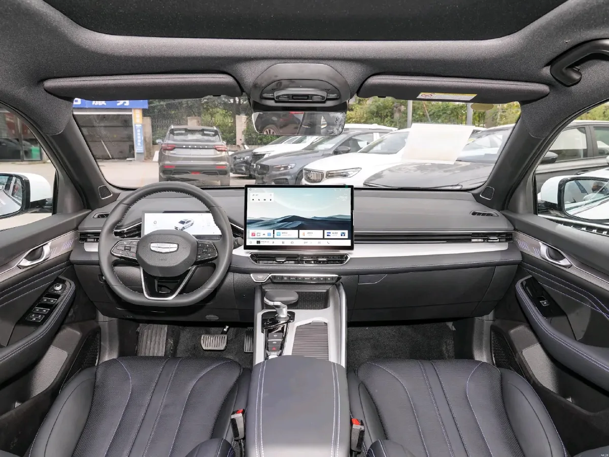 2025 Geely Preface 1.5T 181HP L4 7DCT,autocango,china used car exporter,china ev exporter,chinese used car exporter,chinese used ev exporter
