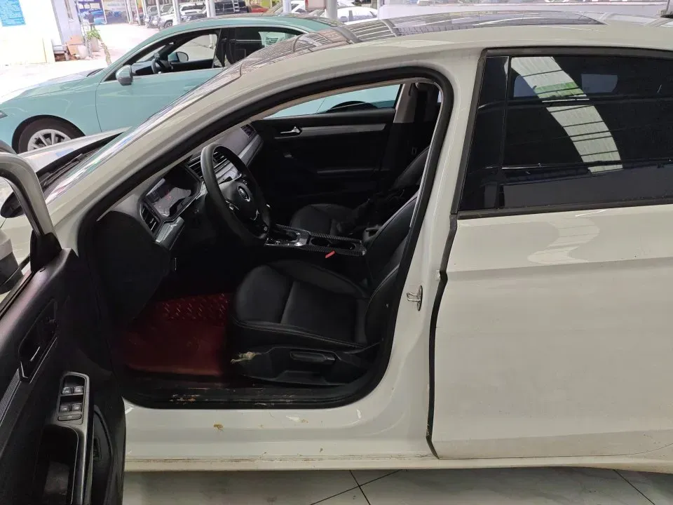 2019 Volkswagen T-Cross 1.4T 150HP L4 7DCT,autocango,china used car exporter,china ev exporter,chinese used car exporter,chinese used ev exporter