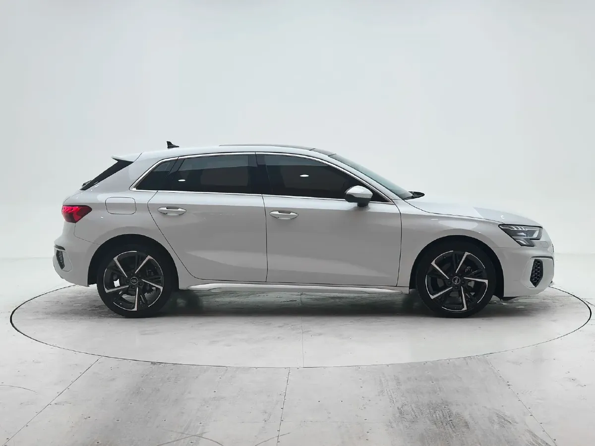 2022 Audi A3 1.4T 150HP L4 7DCT,autocango,china used car exporter,china ev exporter,chinese used car exporter,chinese used ev exporter