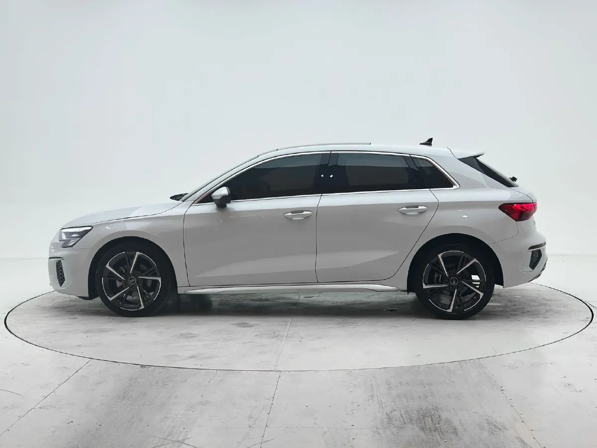 2022 Audi A3 1.4T 150HP L4 7DCT,autocango,china used car exporter,china ev exporter,chinese used car exporter,chinese used ev exporter
