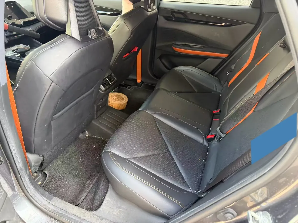 2022 ChangAn UNI-V 1.5T 188HP L4 7DCT,autocango,china used car exporter,china ev exporter,chinese used car exporter,chinese used ev exporter