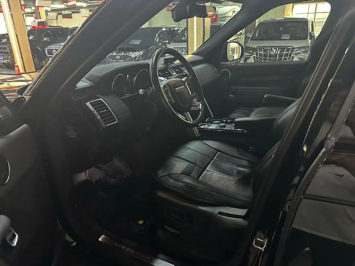 2017 Land Rover Discovery 3.0T 340HP V6 8AT,autocango,china used car exporter,china ev exporter,chinese used car exporter,chinese used ev exporter