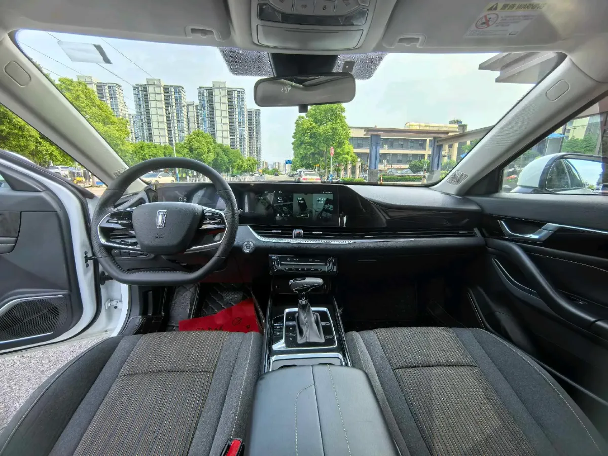 2021 Bestune B70 1.5T 169HP L4 7DCT,autocango,china used car exporter,china ev exporter,chinese used car exporter,chinese used ev exporter