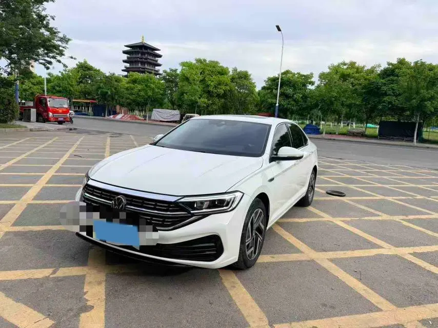 2023 Volkswagen Sagitar 1.5T 160HP L4 7DCT,autocango,china used car exporter,china ev exporter,chinese used car exporter,chinese used ev exporter