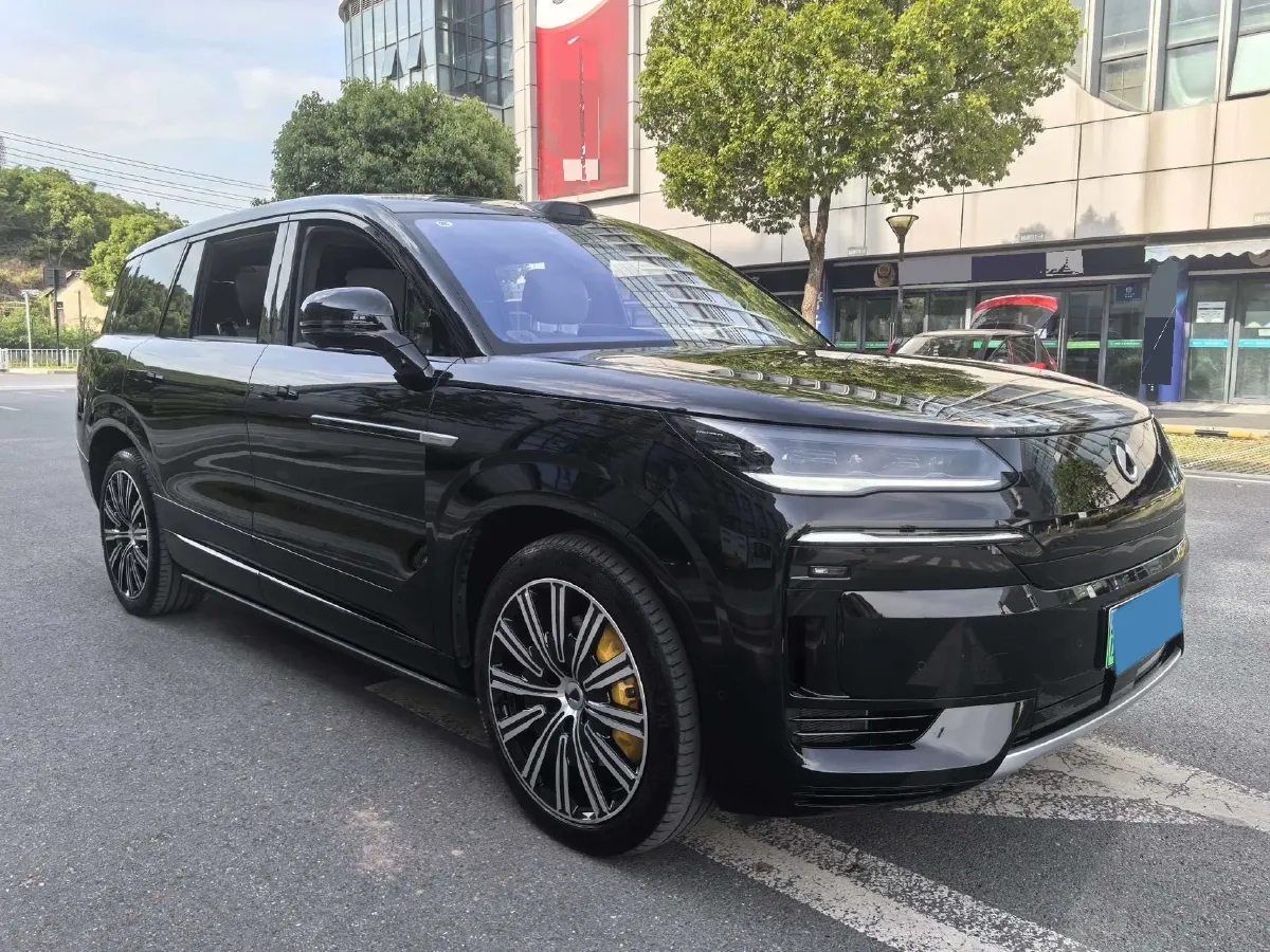 2025 Denza DenzaN9 2.0T 207HP L4 E-CVT PHEV,autocango,china used car exporter,china ev exporter,chinese used car exporter,chinese used ev exporter