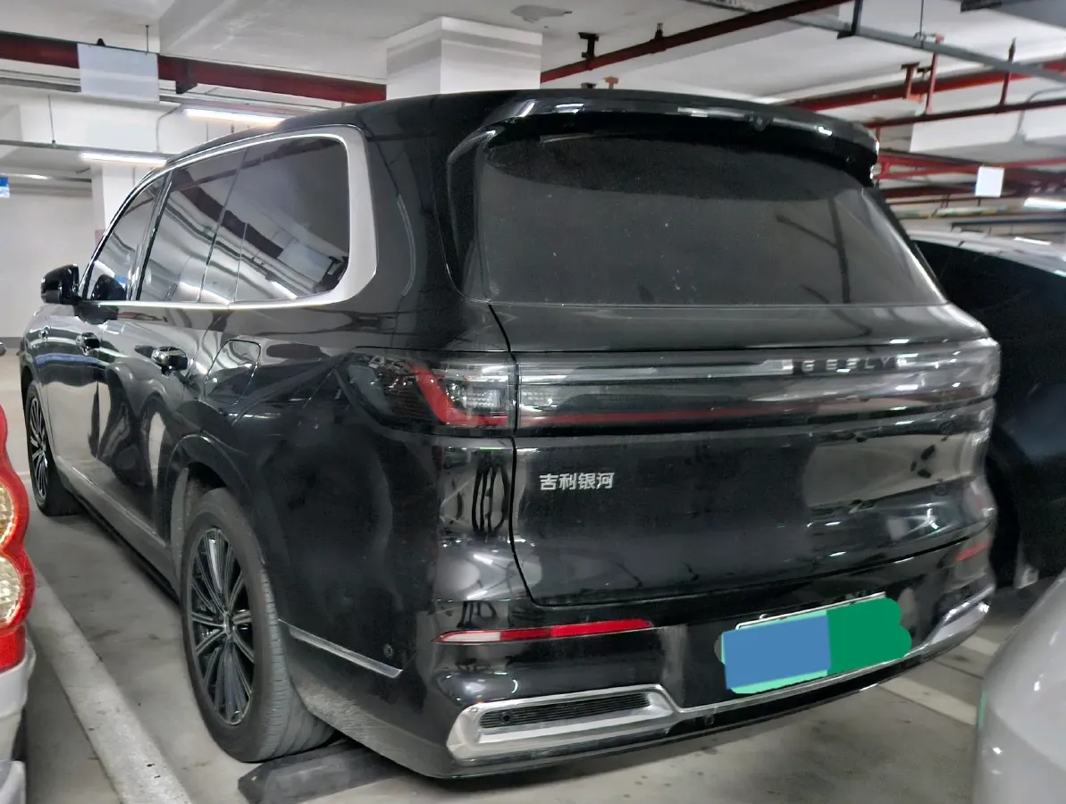 2025 Volkswagen Tiguan L 2.0T 220HP L4 7DCT,autocango,china used car exporter,china ev exporter,chinese used car exporter,chinese used ev exporter