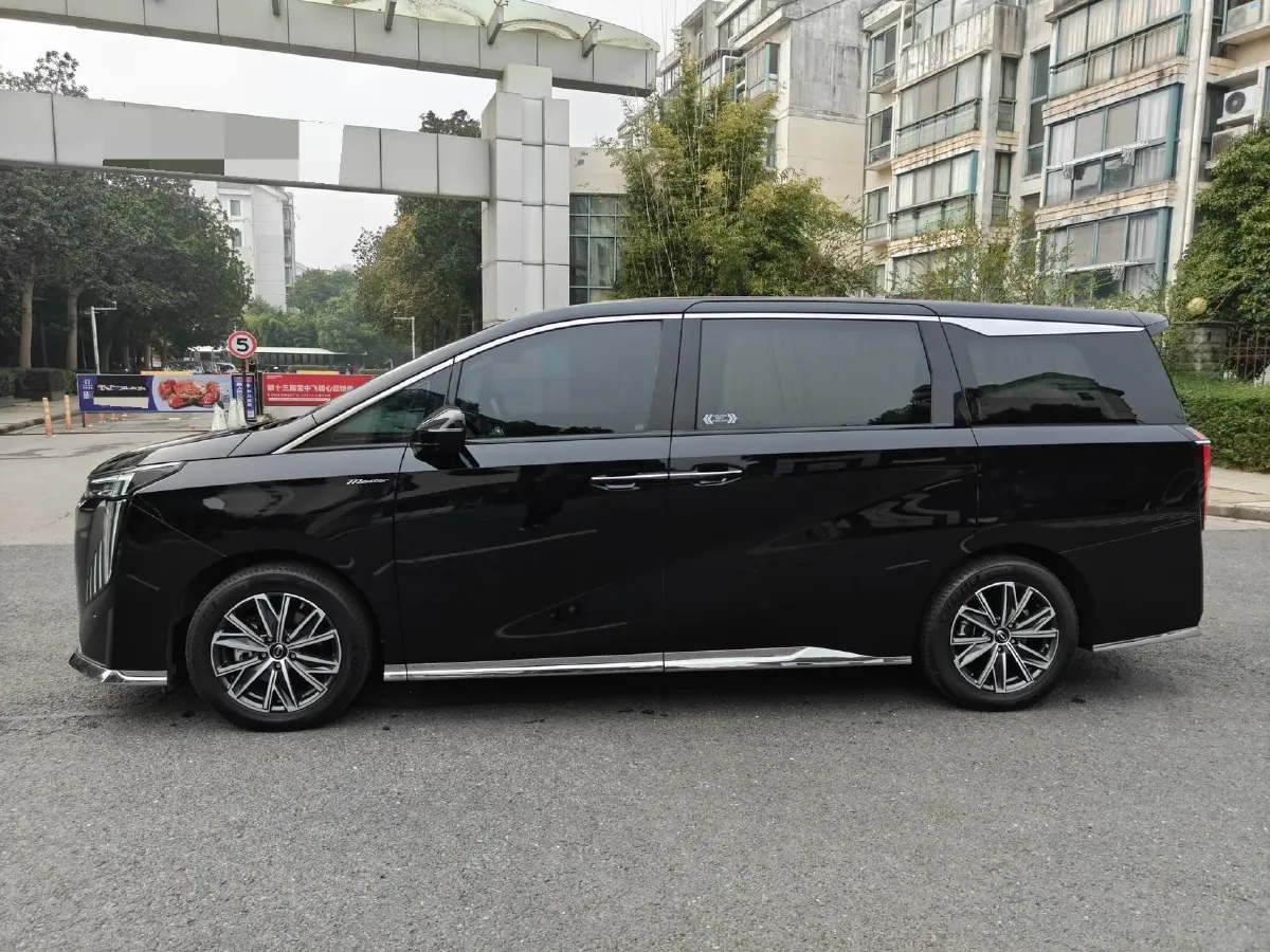 2024 GAC Trumpchi M8 2.0T 252HP L4 8AT,autocango,china used car exporter,china ev exporter,chinese used car exporter,chinese used ev exporter