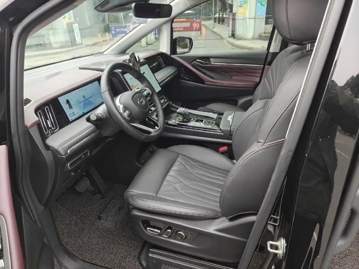 2024 GAC Trumpchi M8 2.0T 252HP L4 8AT,autocango,china used car exporter,china ev exporter,chinese used car exporter,chinese used ev exporter