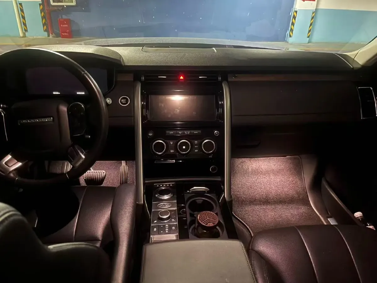 2020 Land Rover Discovery 3.0T 340HP V6 8AT,autocango,china used car exporter,china ev exporter,chinese used car exporter,chinese used ev exporter