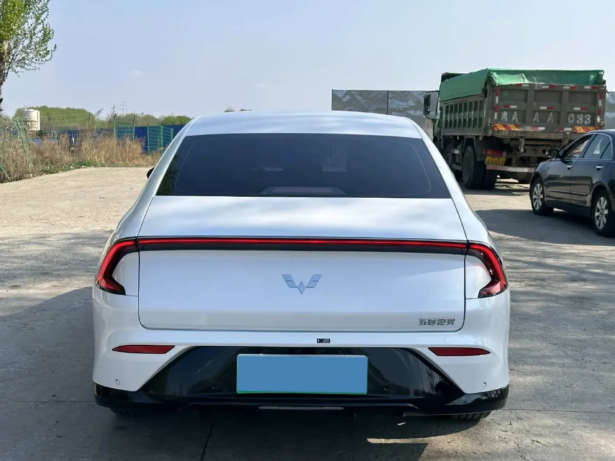 2024 WuLing XingGuang 1.5L 106HP L4 E-CVT PHEV 9.5KWH,autocango,china used car exporter,china ev exporter,chinese used car exporter,chinese used ev exporter