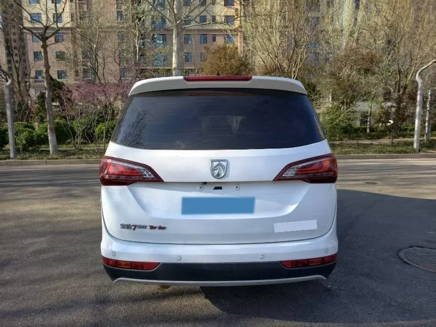 2019 BaoJun 730 1.5T 147HP L4 6MT,autocango,china used car exporter,china ev exporter,chinese used car exporter,chinese used ev exporter
