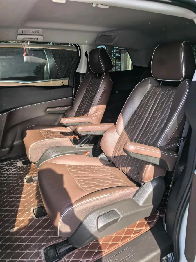 2022 Buick GL8 2.0T 237HP L4 9AT,autocango,china used car exporter,china ev exporter,chinese used car exporter,chinese used ev exporter