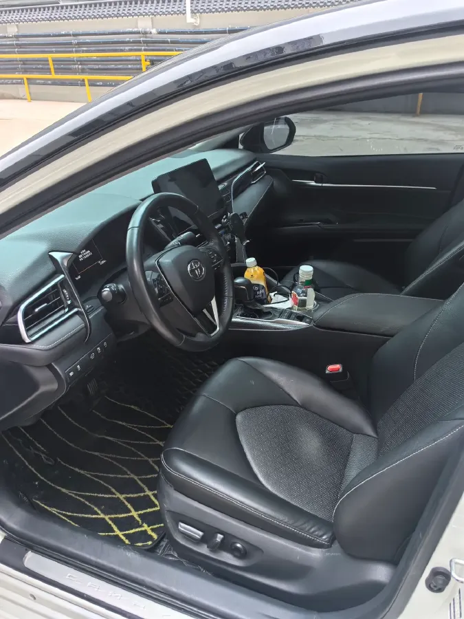 2023 Toyota Camry 2.5L 207HP L4 8AT,autocango,china used car exporter,china ev exporter,chinese used car exporter,chinese used ev exporter