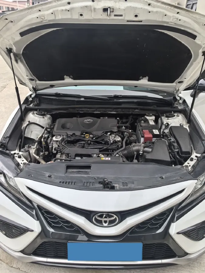 2023 Toyota Camry 2.5L 207HP L4 8AT,autocango,china used car exporter,china ev exporter,chinese used car exporter,chinese used ev exporter