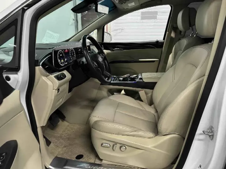 2022 Buick GL8 2.0T 237HP L4 9AT,autocango,china used car exporter,china ev exporter,chinese used car exporter,chinese used ev exporter