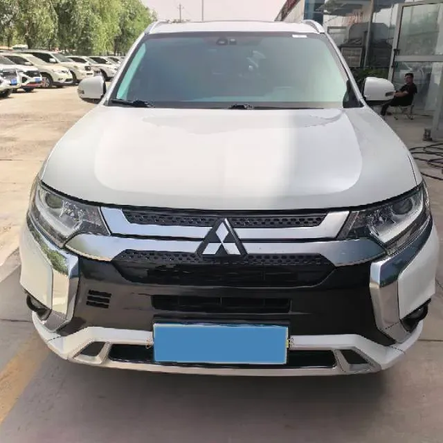 2020 Mitsubishi Outlander 2.0L 166HP L4 CVT,autocango,china used car exporter,china ev exporter,chinese used car exporter,chinese used ev exporter