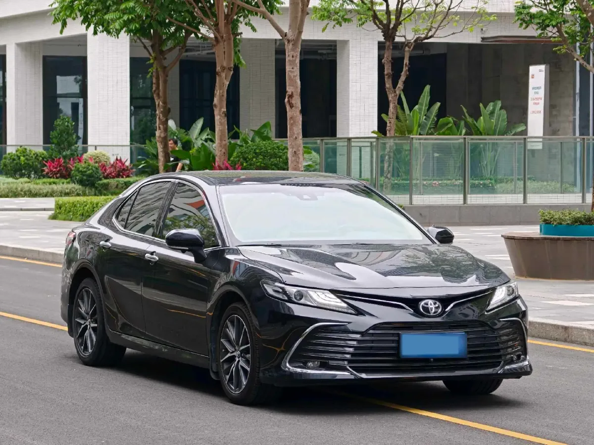 2021 Toyota Camry 2.5L 209HP L4 8AT,autocango,china used car exporter,china ev exporter,chinese used car exporter,chinese used ev exporter