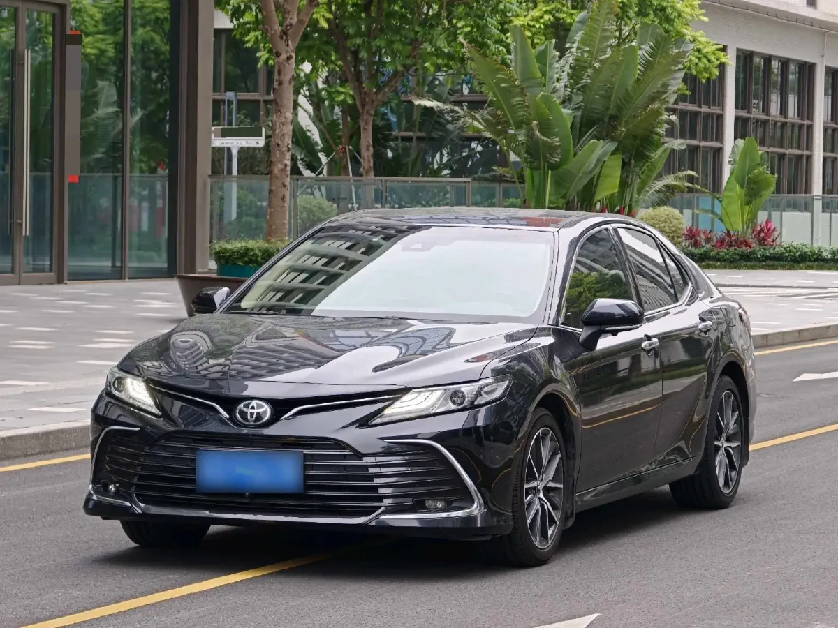 2021 Toyota Camry 2.5L 209HP L4 8AT,autocango,china used car exporter,china ev exporter,chinese used car exporter,chinese used ev exporter