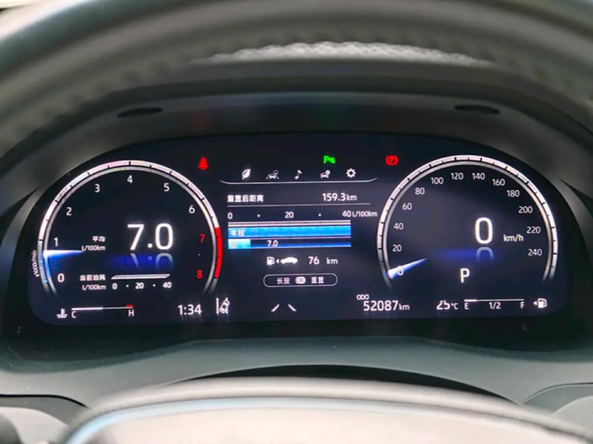2021 Toyota Camry 2.5L 209HP L4 8AT,autocango,china used car exporter,china ev exporter,chinese used car exporter,chinese used ev exporter