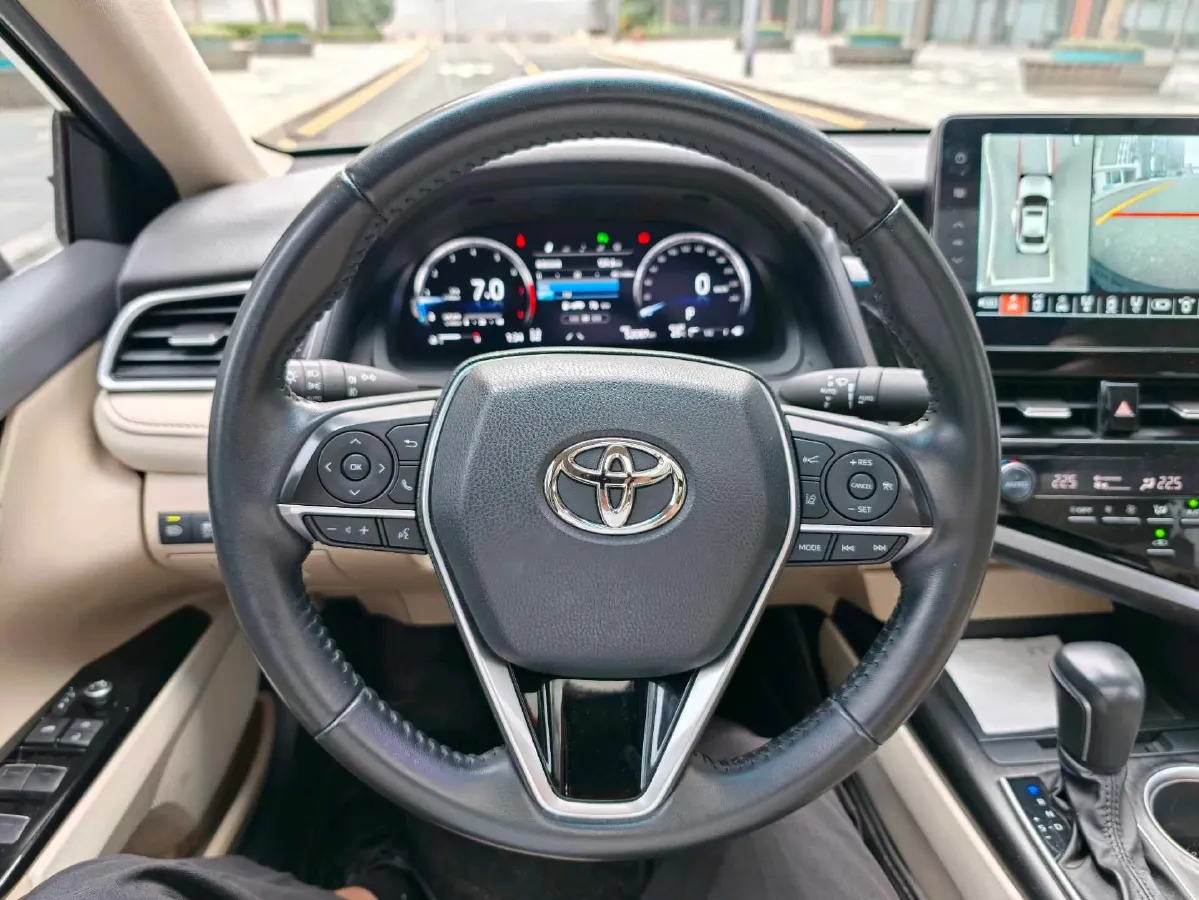 2021 Toyota Camry 2.5L 209HP L4 8AT,autocango,china used car exporter,china ev exporter,chinese used car exporter,chinese used ev exporter