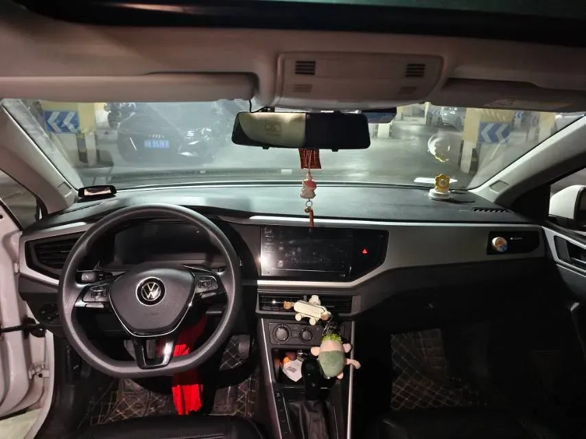 2023 Volkswagen Polo 1.5L 113HP L4 6AT,autocango,china used car exporter,china ev exporter,chinese used car exporter,chinese used ev exporter