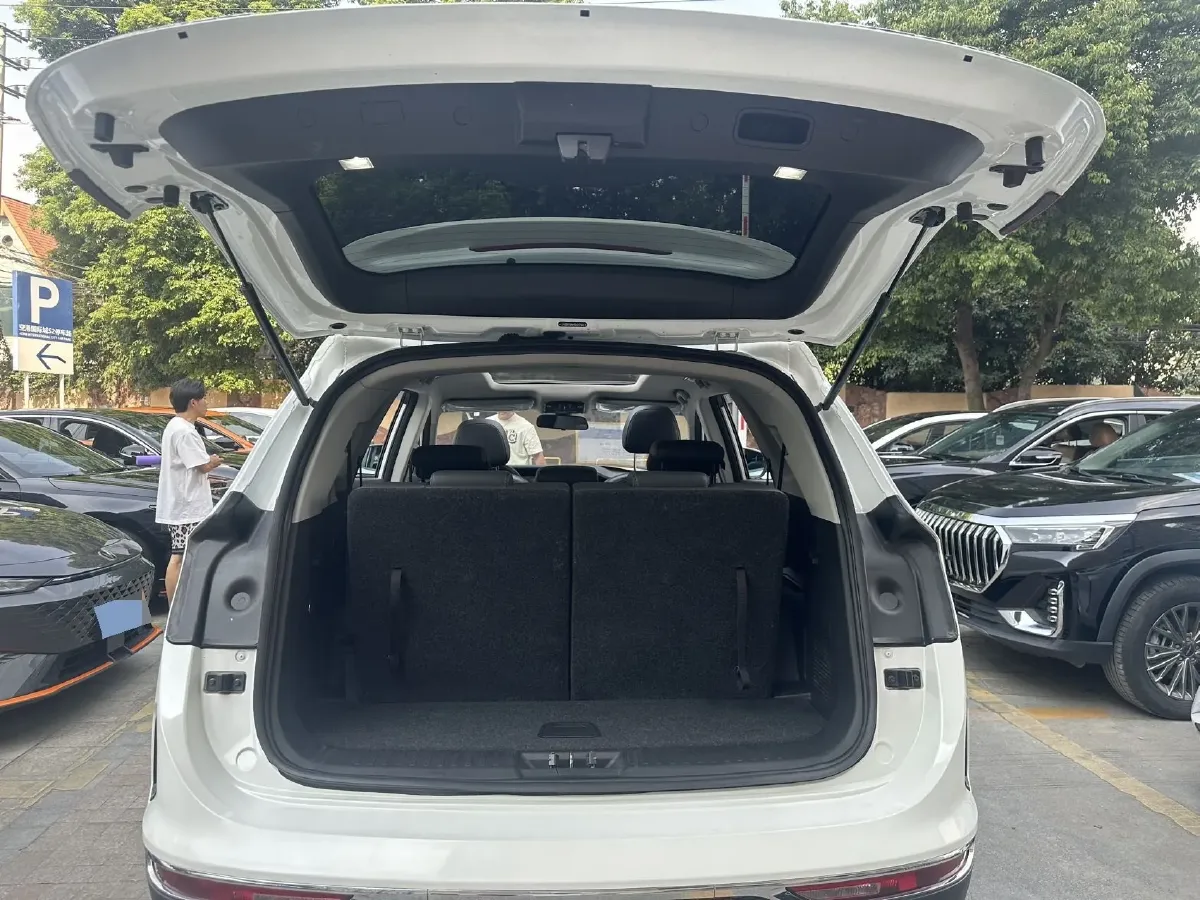 2021 Jetour X90 Plus 1.5T 156HP L4 6MT,autocango,china used car exporter,china ev exporter,chinese used car exporter,chinese used ev exporter